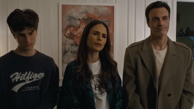 «Форсажная» Джордана Брюстер в трейлере проходной комедии «Кто пригласил Чарли?»