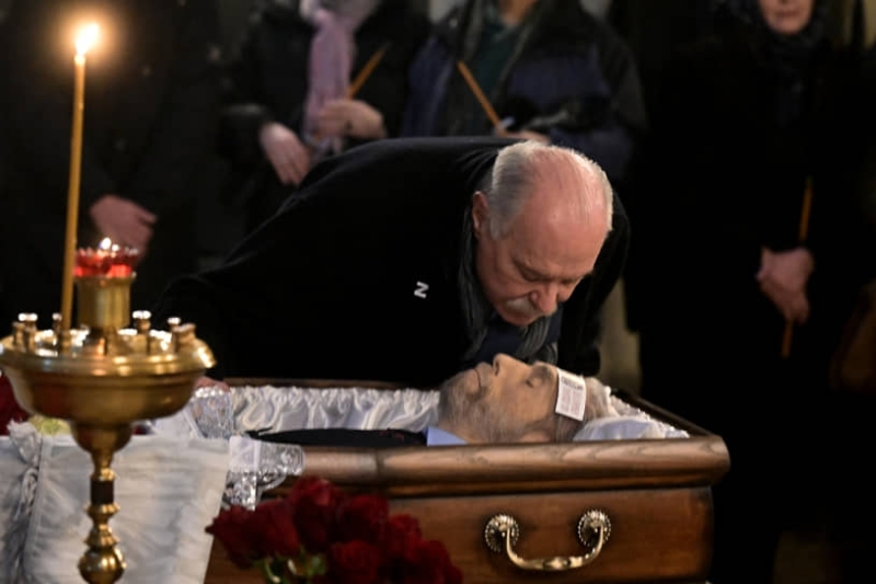 Композитора Эдуарда Артемьева похоронили на Ваганьковском кладбище