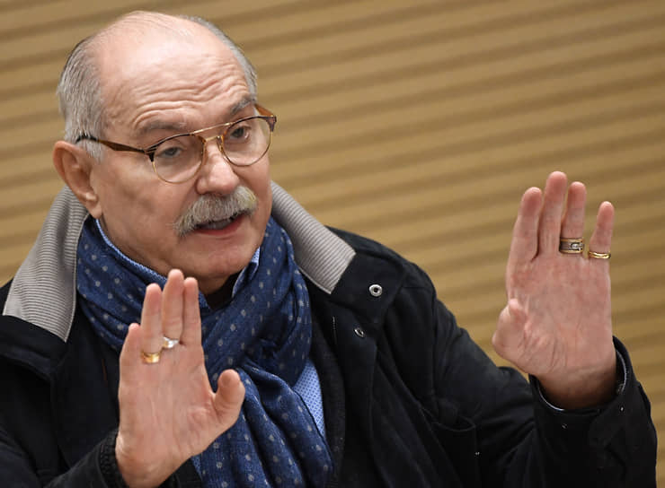 Режиссер Никита Михалков госпитализирован с гриппом