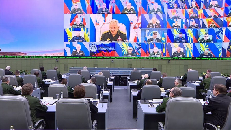 Шойгу заявил о продолжении развития ядерной триады РФ