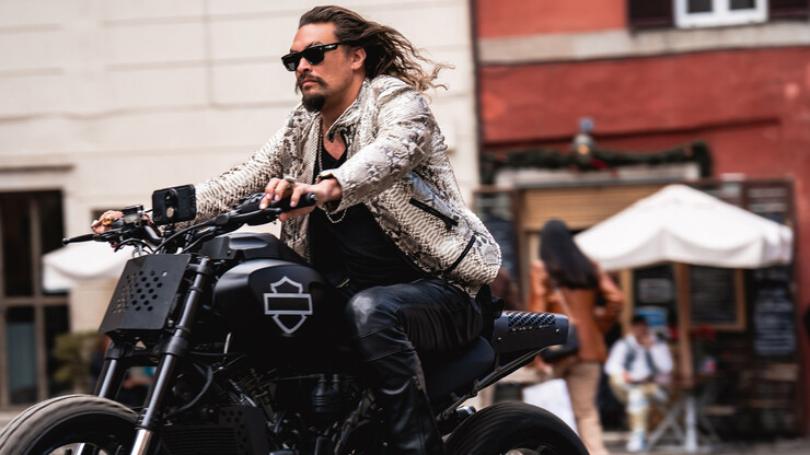 Джейсон Момоа, Бри Ларсон и «вернувшийся» Пол Уокер в первом трейлере «Форсажа 10»