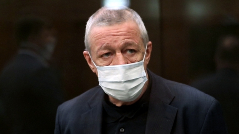 Ефремов попросил прекратить работу по его ходатайству о замене лишения свободы