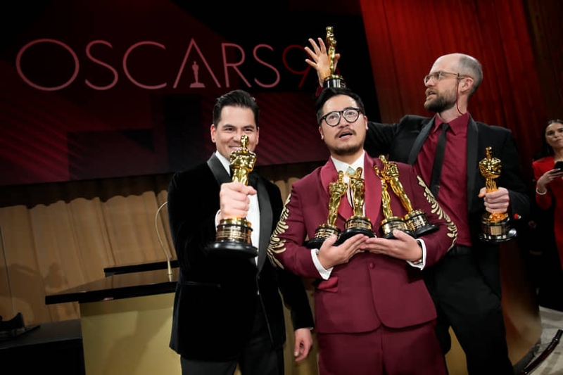 Песков назвал вручение «Оскара» фильму «Навальный» элементом политизации