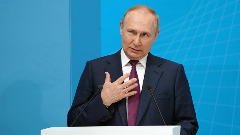 В США отметили рост популярности Путина на фоне провалов Байдена