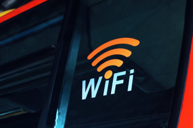 В Wi-Fi нашли уязвимость, через которую можно перехватывать трафик и распространять вирусы