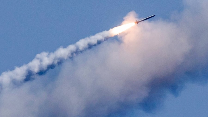 Воздушная тревога объявлена в трех областях Украины