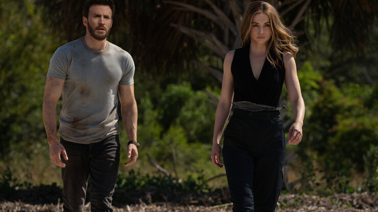 Ана де Армас и Крис Эванс демонстрируют чудеса ловкости на съёмках экшен-сцены боевика «Без ответа»