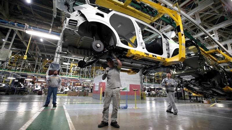 Госдума продлила действие специальных инвестконтрактов в автопроме