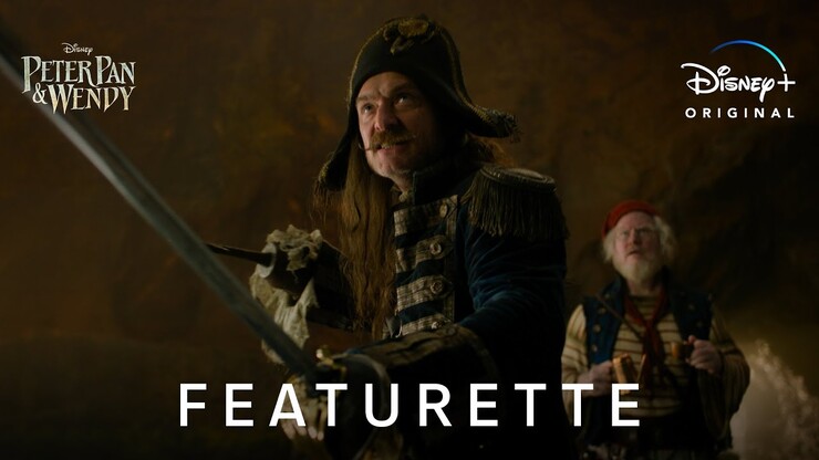 Изысканно злодейский Джуд Лоу и прочие инклюзивные радости в ролике о создании «Питера Пэна и Венди»