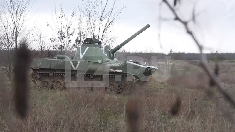Российские танкисты уничтожили САУ «Гвоздика» ВСУ в Херсонской области