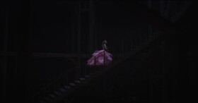 Злая и не очень: Ариана Гранде и Синтия Эриво на первых кадрах из экранизации волшебного мюзикла