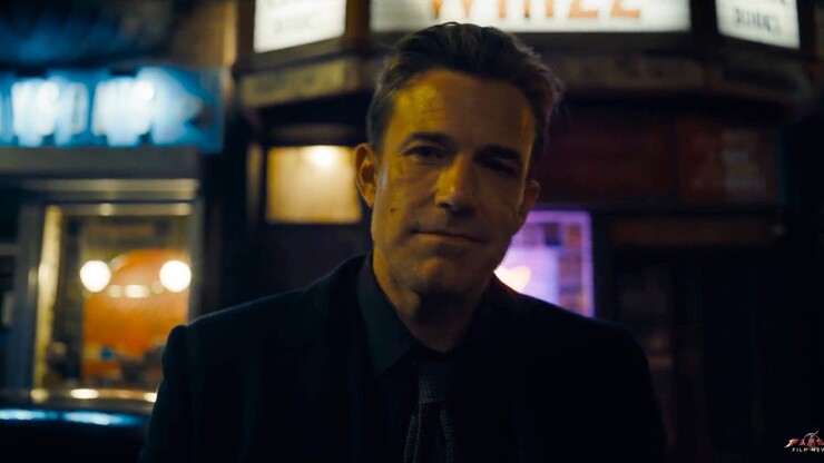 Флэш общается с Бэтменами в свежем тизере «Флэша»