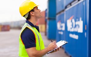 Таможенный брокер в Москве: чем занимается специалист