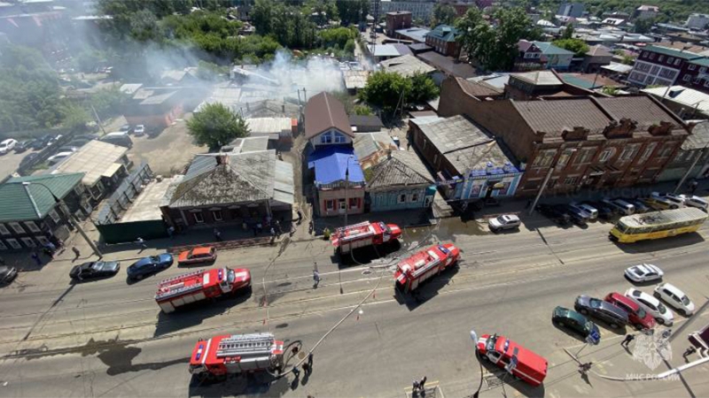 Пожар в гостевом доме в центре Иркутска ликвидирован