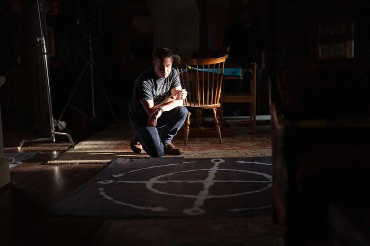 Режиссёр нового «Экзорциста» вызывает демонов на съёмочной площадке (фото)