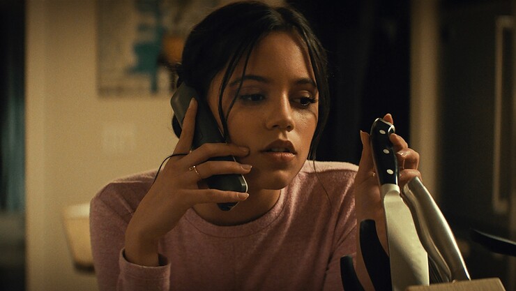 Дженна Ортега и Пол Радд собьют единорога в новой семейной драме