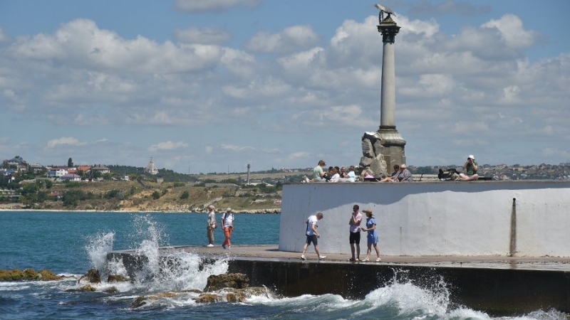 Над Крымом системы ПВО сбили 11 украинских беспилотников