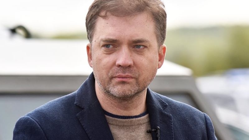 СК РФ предъявил заочные обвинения экс-министру обороны Украины Загороднюку