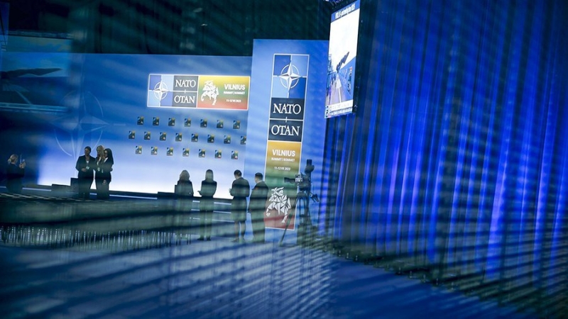 Западные эксперты обвинили НАТО в провале контрнаступления ВСУ