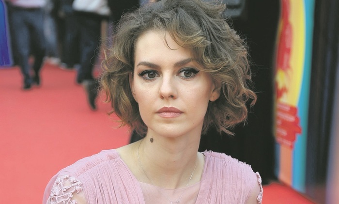 «Ребенок для меня всегда будет в приоритете»: Лянка Грыу расказала как пережила аутизм сына