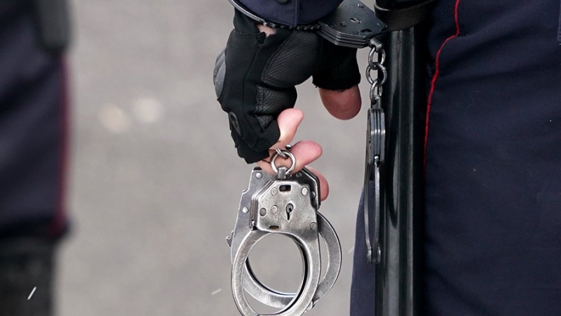 В Подмосковье задержан гулявший с пистолетом мужчина