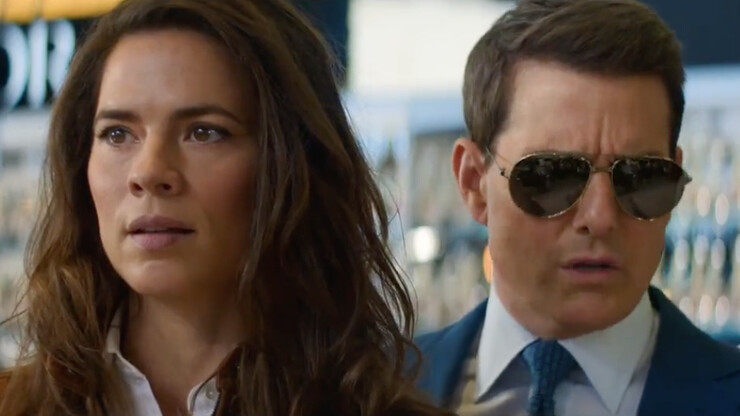 Том Круз знакомится с Хейли Этвелл в напряжённом 10-минутном отрывке из боевика «Миссия невыполнима 7»