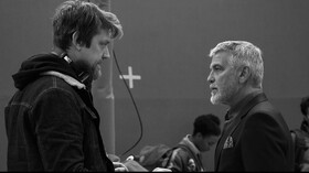 Три Бэтмена: Китон, Аффлек и Клуни на съёмках «Флэша» (фото)