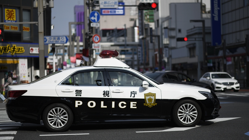 В Японии мужчина ранил трех посетителей торгового центра