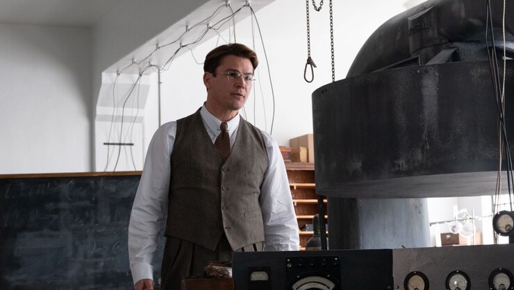 Джош Хартнетт попал в концертную ловушку режиссёра М. Найта Шьямалана