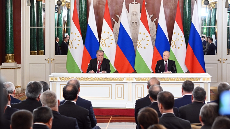 Песков заявил о гармоничном развитии отношений РФ и Таджикистана