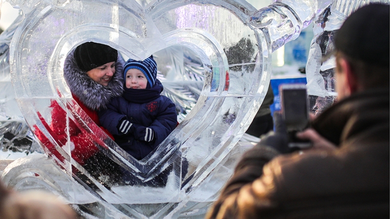 Путин отметил выстроенную в России систему поддержки семей с детьми
