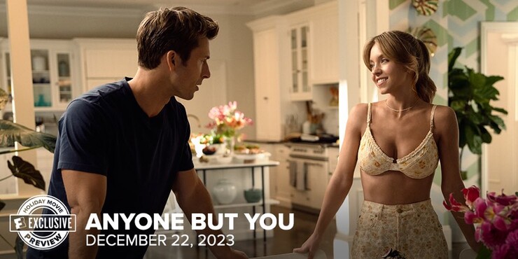 Сидни Суини демонстрирует свои прелести на новом кадре ромкома «Кто угодно, кроме тебя»