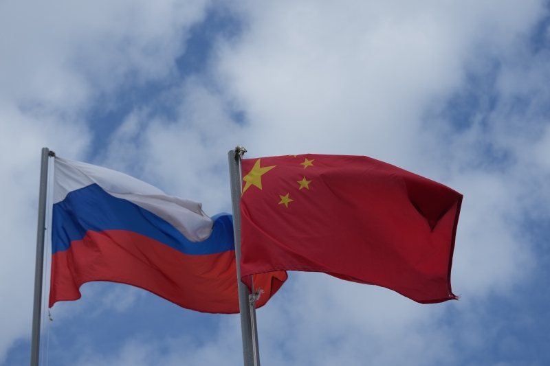 BI предположил создание военного союза РФ и КНР для победы над США