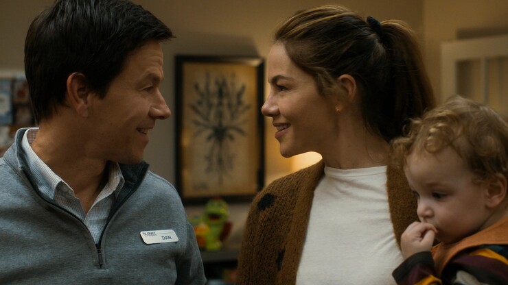 Экшен «Семейный план» с Марком Уолбергом стал самым популярным релизом на Apple TV+