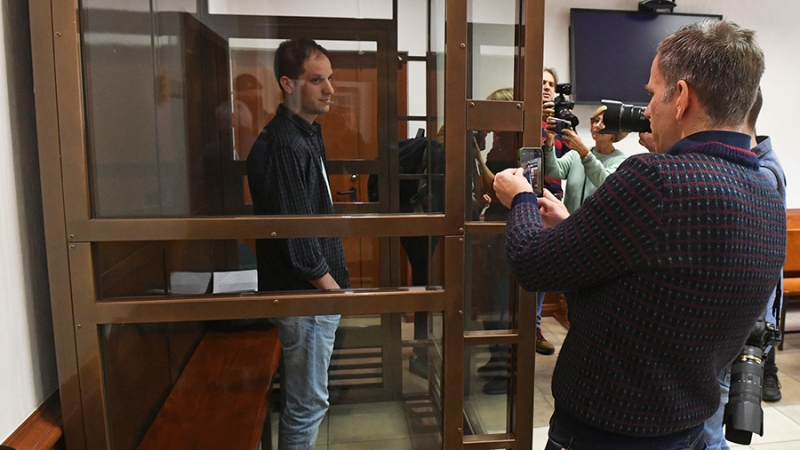 Мосгорсуд оставил корреспондента WSJ Гершковича в СИЗО до 30 января