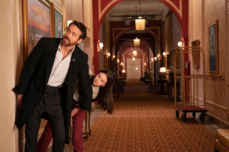 Райан Рейнольдс высматривает невидимых существ на новом кадре фильма «ВД»