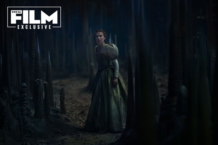 Растрёпанная и окровавленная принцесса Милли Бобби Браун на новом кадре фэнтези «Девица»