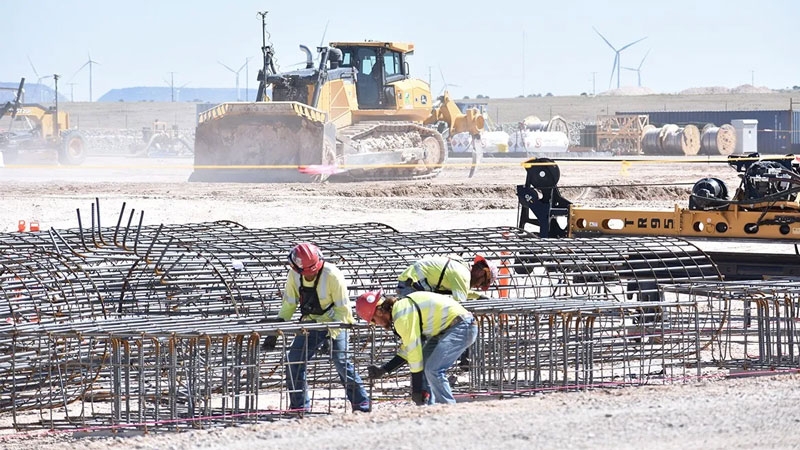 В США начали строить крупнейшую в мире наземную ветряную электростанцию мощностью 3,5 ГВт 