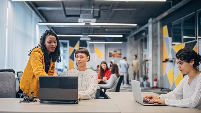 IBM объявила войну «удалёнке», заставляя сотрудников переехать ближе к офису 