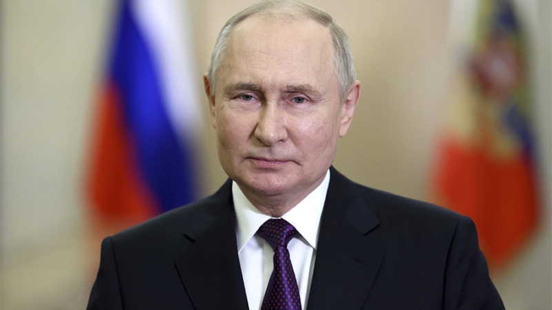 Путин прилетел с рабочей поездкой на Чукотку