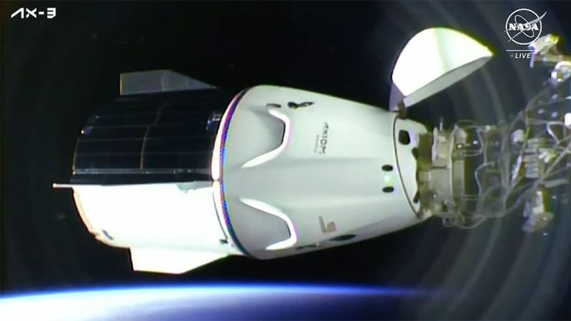 SpaceX доставила на МКС экипаж коммерческой миссии Axiom Space 