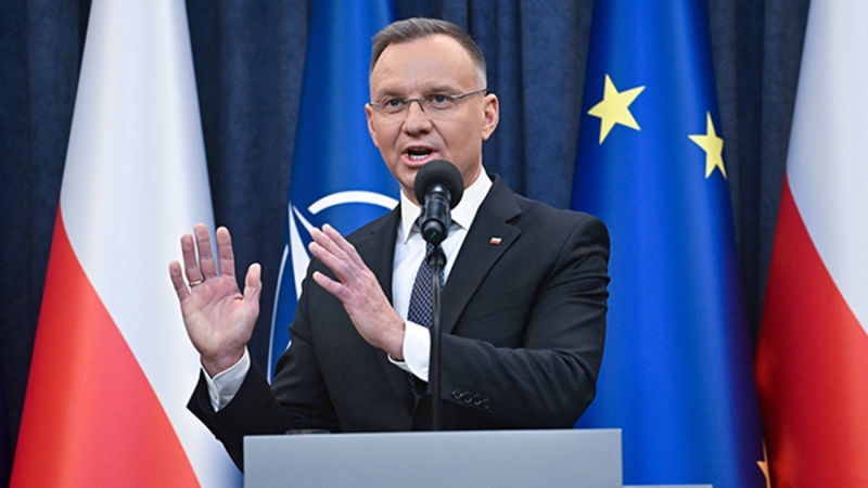 Дуда отказался от своих слов о принадлежности Крыма