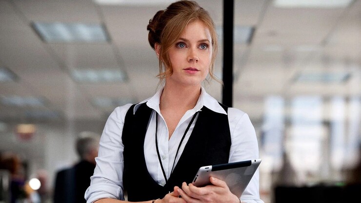 Эми Адамс купит робота с внешностью Дженны Ортеги для нового фильма