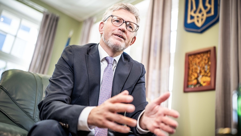 Посол Украины Мельник предложил Шольцу встретиться с Путиным для переговоров