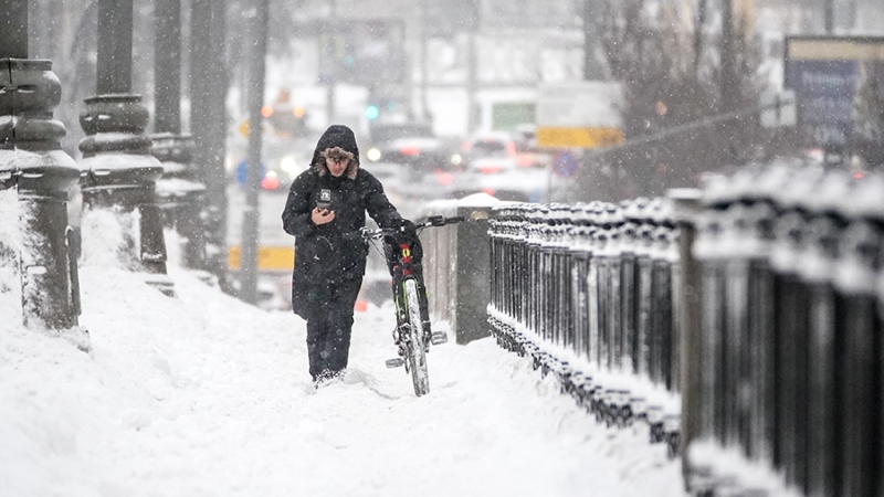Синоптики спрогнозировали снег и гололедицу в Москве 5 февраля