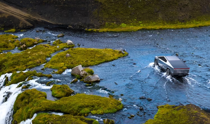 Tesla Cybertruck стали покрываться ржавыми пятнами, хотя выполнены из «сверхтвёрдой нержавеющей стали» 