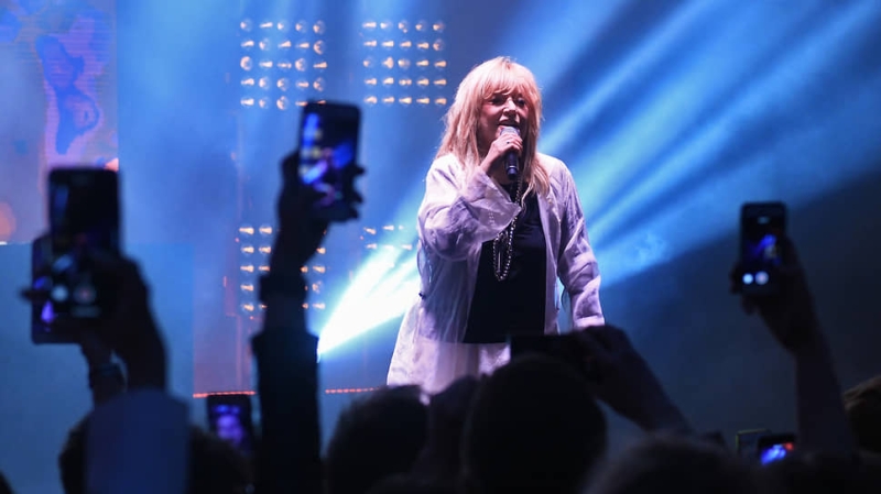 Алла Пугачева накануне 75-летия выпустила новую песню о любви «Я плачу»