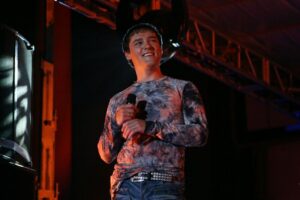 Юрий Шатунов: культовый исполнитель легендарных песен для нескольких поколений