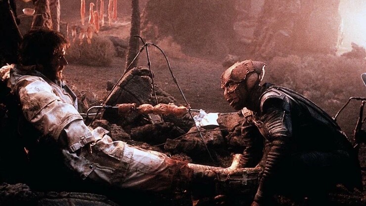 Создатель сериала «12 обезьян» займётся ремейком культовой фантастики «Враг мой»